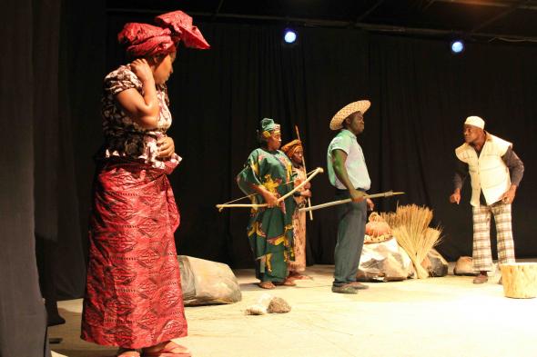 PAULA AGOSTINHO ESTREIA LIVRO INFANTIL