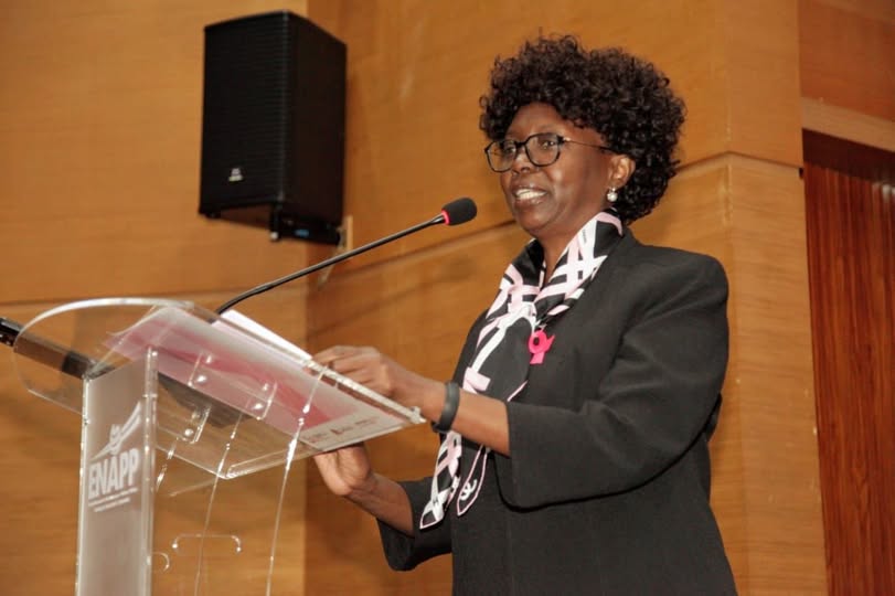 MINISTRA DA SAÚDE GARANTE: ANGOLA CONSTRÓI SISTEMA DE SAÚDE MODERNO ACESSÍVEL E CENTRADO NAS PESSOAS