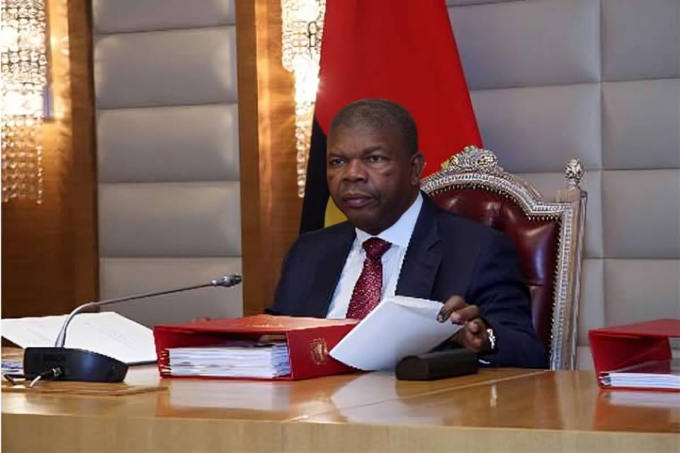 GOVERNO APROVA FINANCIAMENTO DE 179,2 MILHÕES DE DÓLARES PARA CONSTRUÇÃO E MODERNIZAÇÃO DE FACULDADES E INSTITUTOS DA UNIVERSIDADE AGOSTINHO NETO