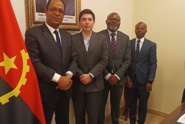 NUNO CALDAS RECEBE REPRESENTANTE DA UNESCO E REFORÇA ÉTICA DA INTELIGÊNCIA ARTIFICIAL EM ANGOLA