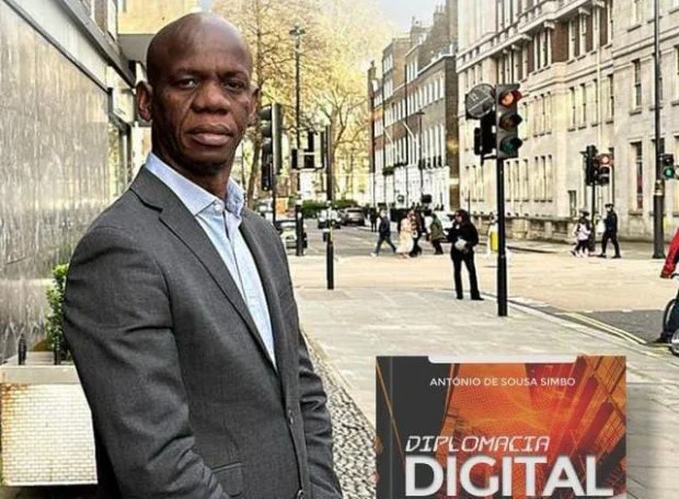 JORNALISTA ANTÓNIO DE SOUSA SIMBO LEVA OBRA SOBRE DIPLOMACIA DIGITAL A UNIVERSIDADES DE PRESTÍGIO NOS EUA