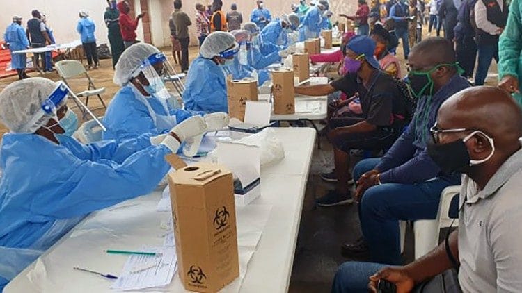 ANGOLA SAUDE PANDEMIA